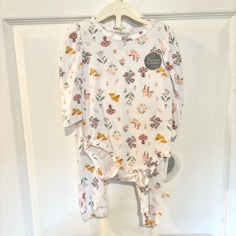 Milkberry Baby 3 Piece Set Bodysuit, Pants & Headband SIZE 3~6 MONTHS NEW